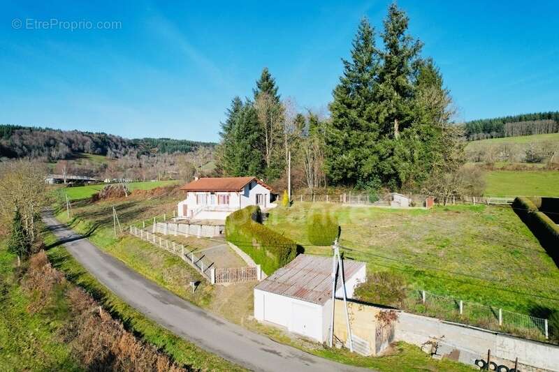 Maison à LA TUILIERE