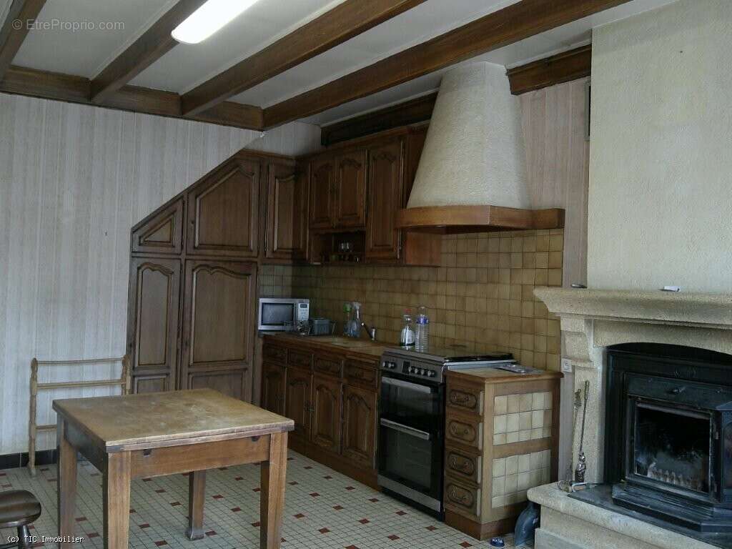 Maison De Campagne Avec Une Deuxième Maison Et D'Autres Dépendances - photo 9