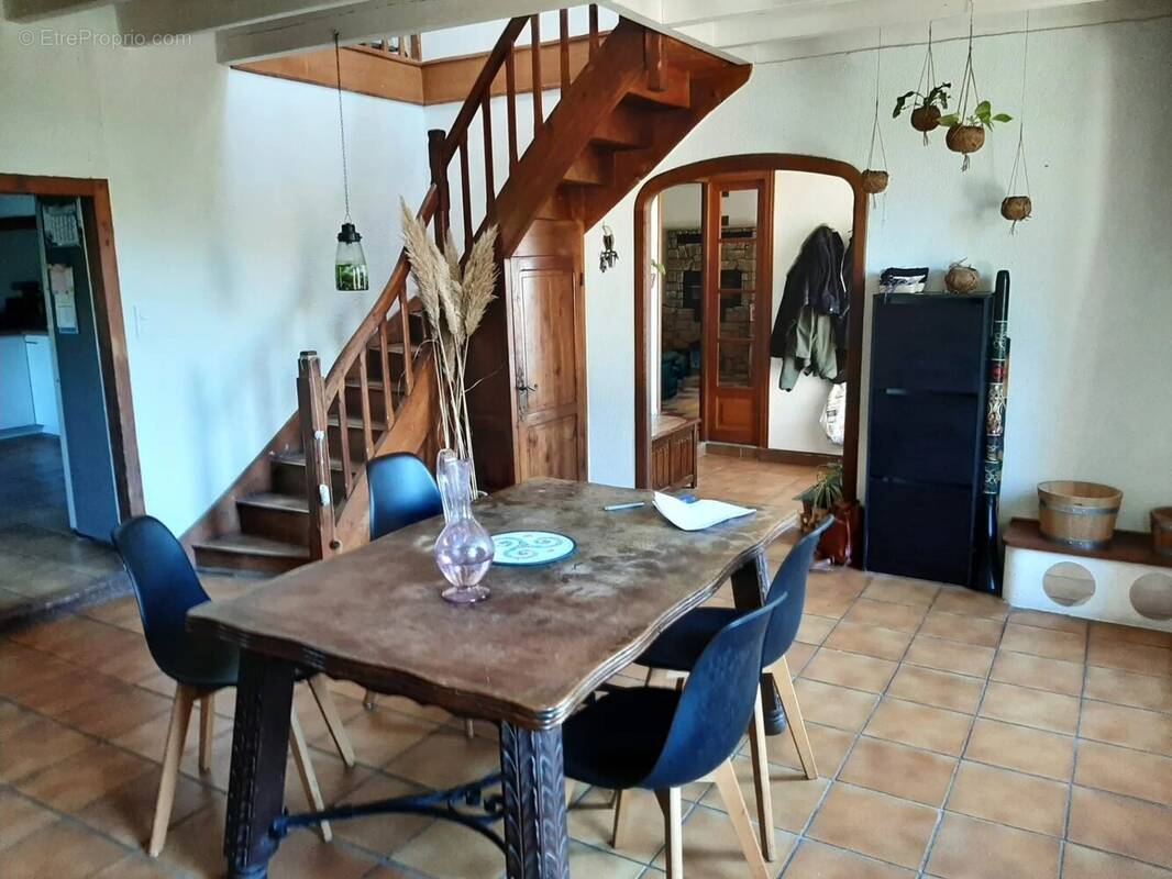 Maison à MONTOURNAIS