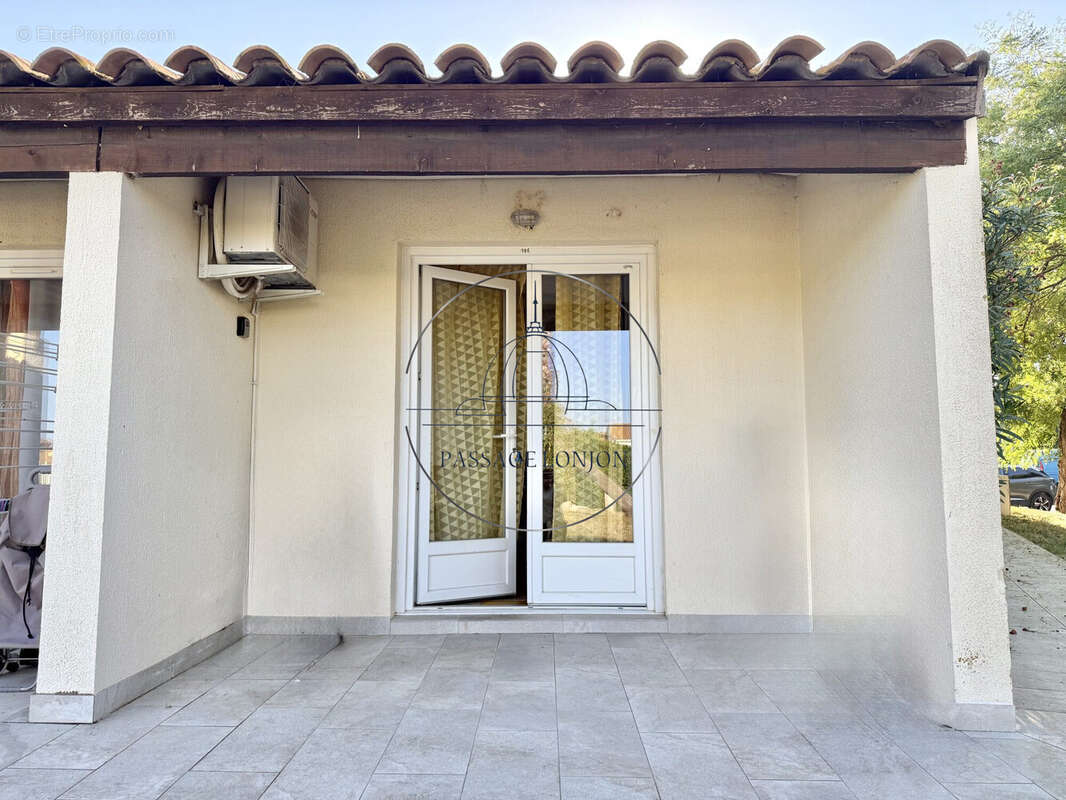 Appartement à PEROLS