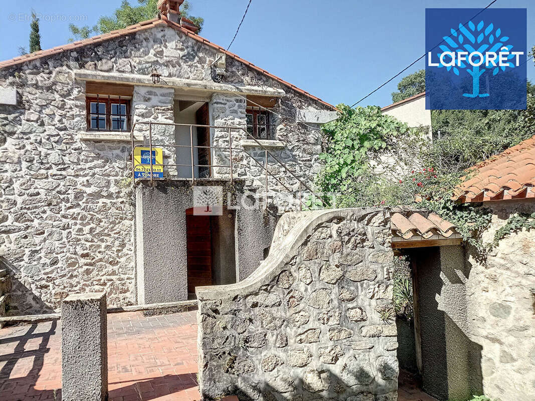 Maison à SERRALONGUE