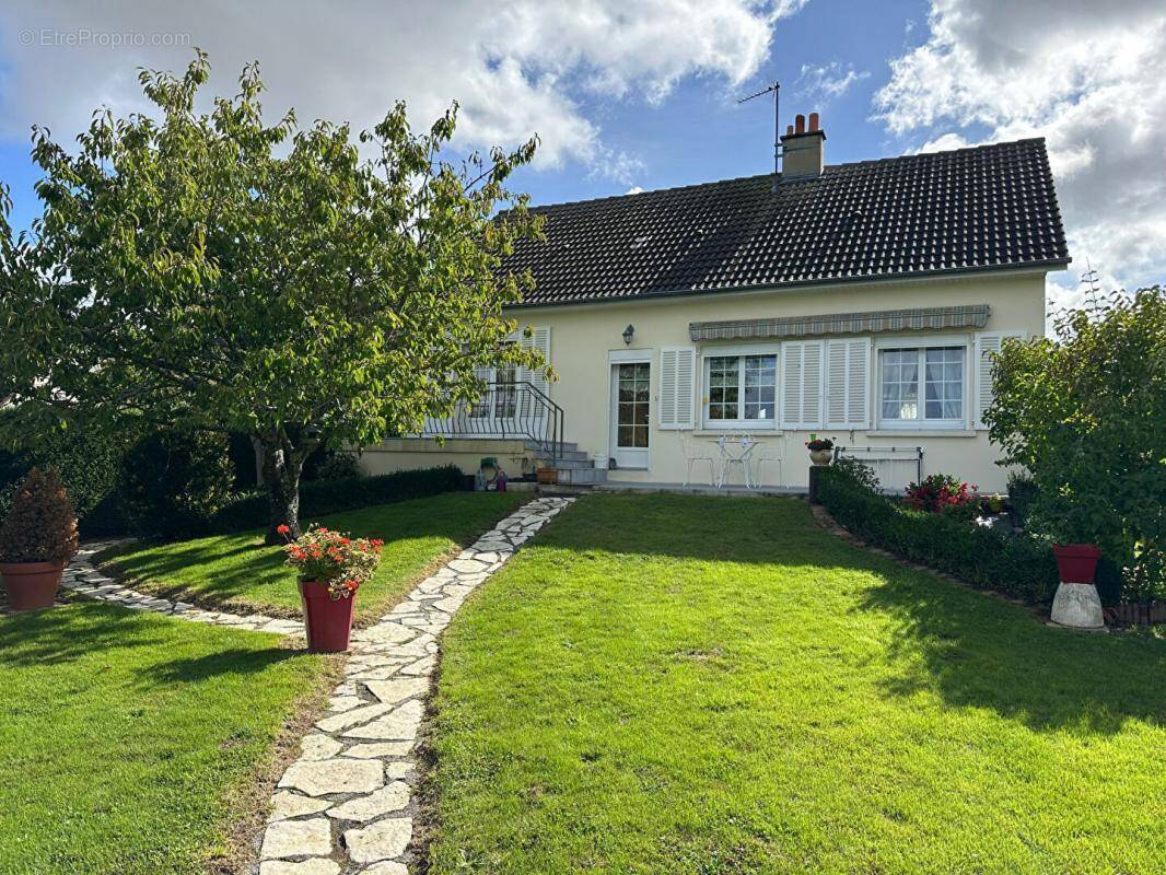 Maison à NOGENT-LE-ROTROU
