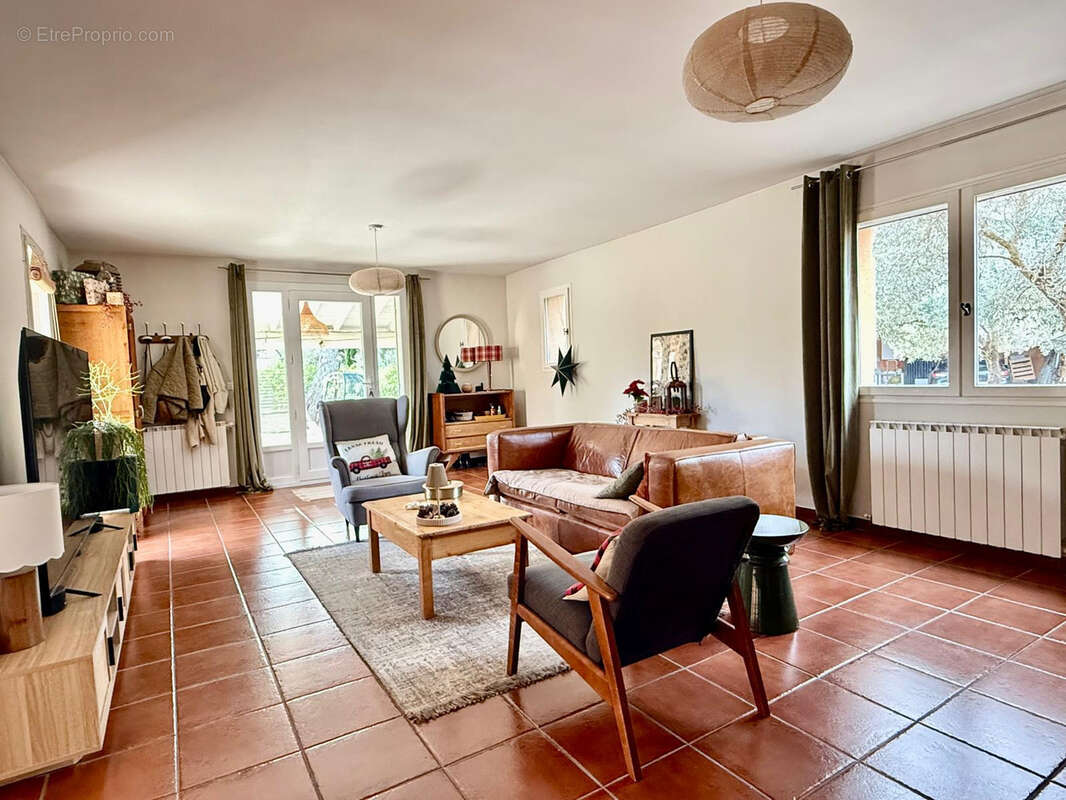 Maison à CHATEAURENARD