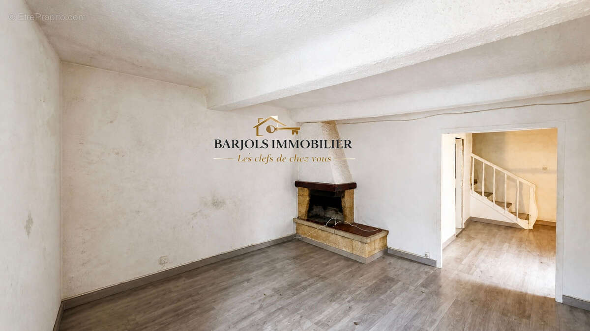 Maison terrasse et garages - photo 11