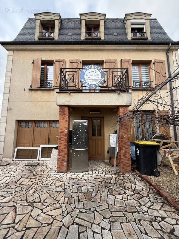 Maison à LE BLANC-MESNIL