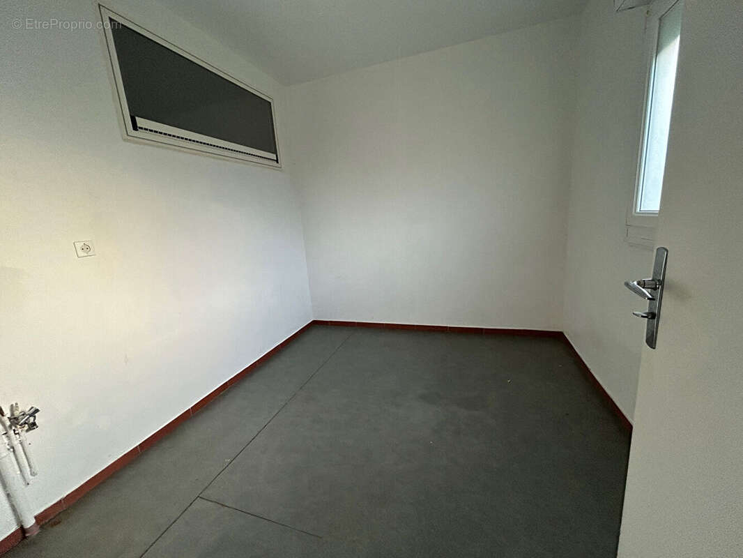 Exlusivite agence giboire a vendre maison de plain pied saint malo commerces transport garage - photo 5