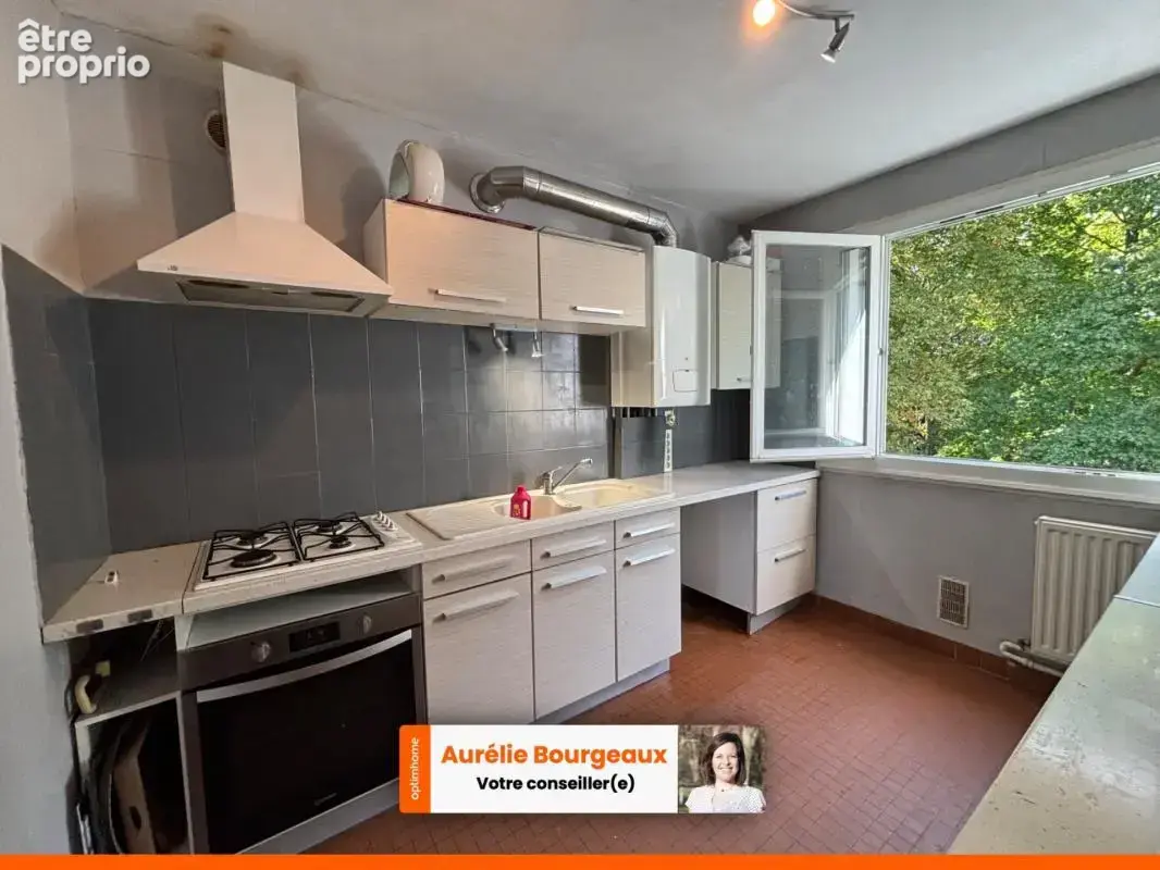  ÉVREUX – NAVARRE  Appartement 62 m² – Dernier étage – Balcon – Parking - photo 6