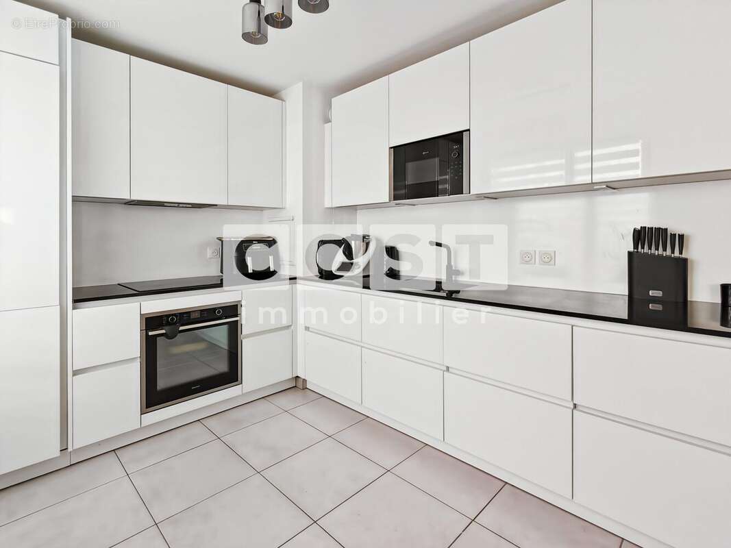 Appartement à COLOMBES