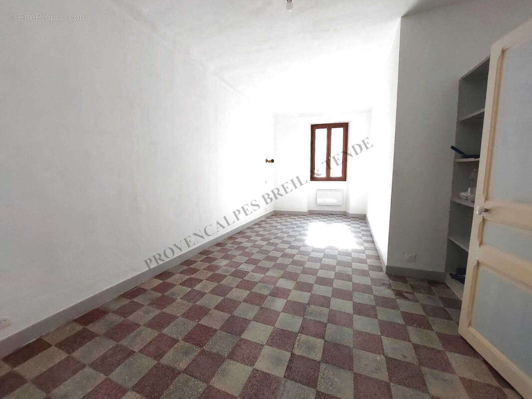 Appartement à BREIL-SUR-ROYA