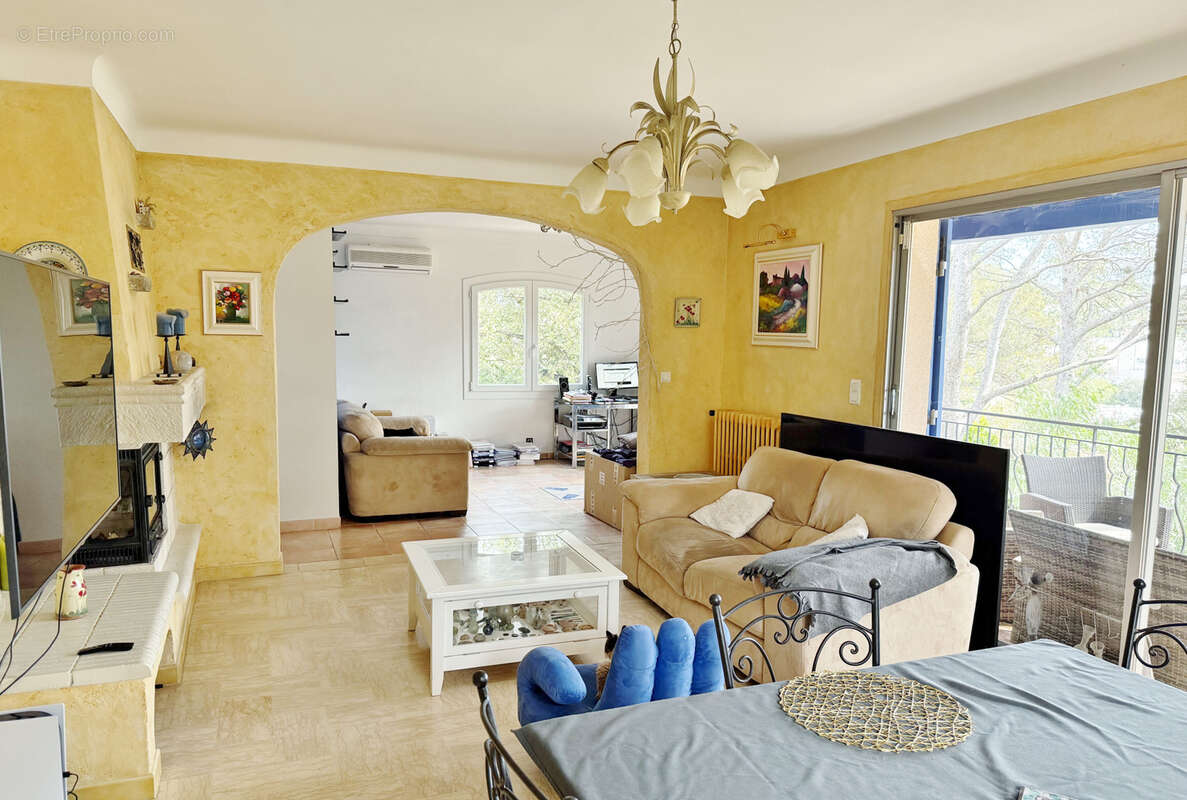 Maison à SAINT-RAPHAEL