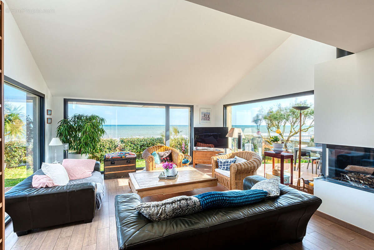 Maison à LUC-SUR-MER