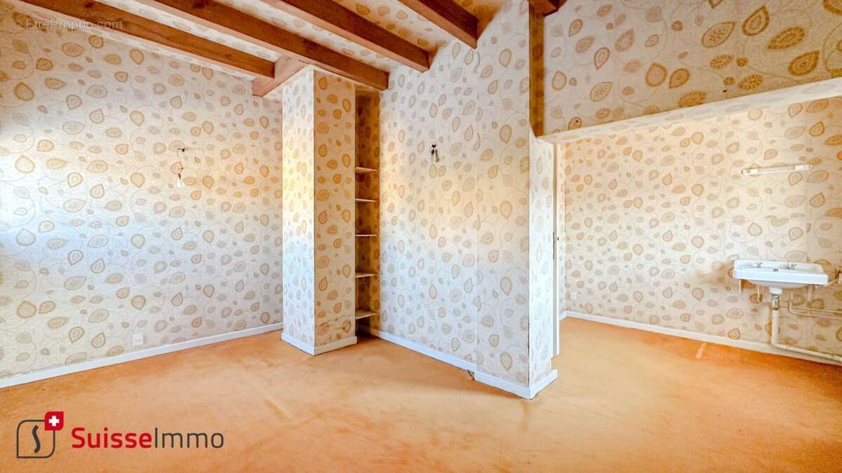 Maison à VOUJEAUCOURT