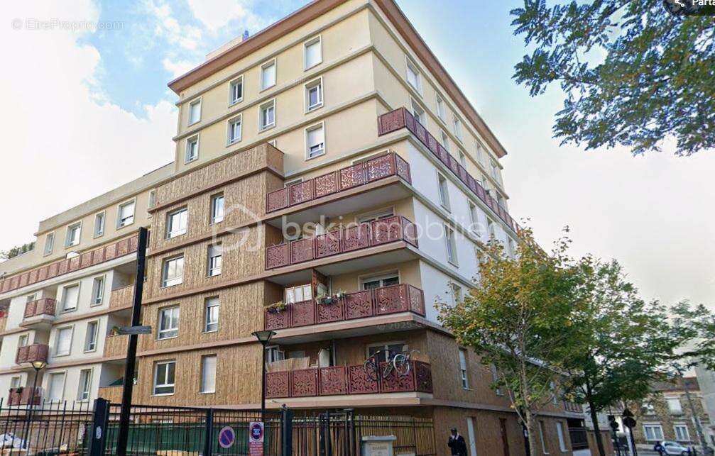 Appartement à AUBERVILLIERS
