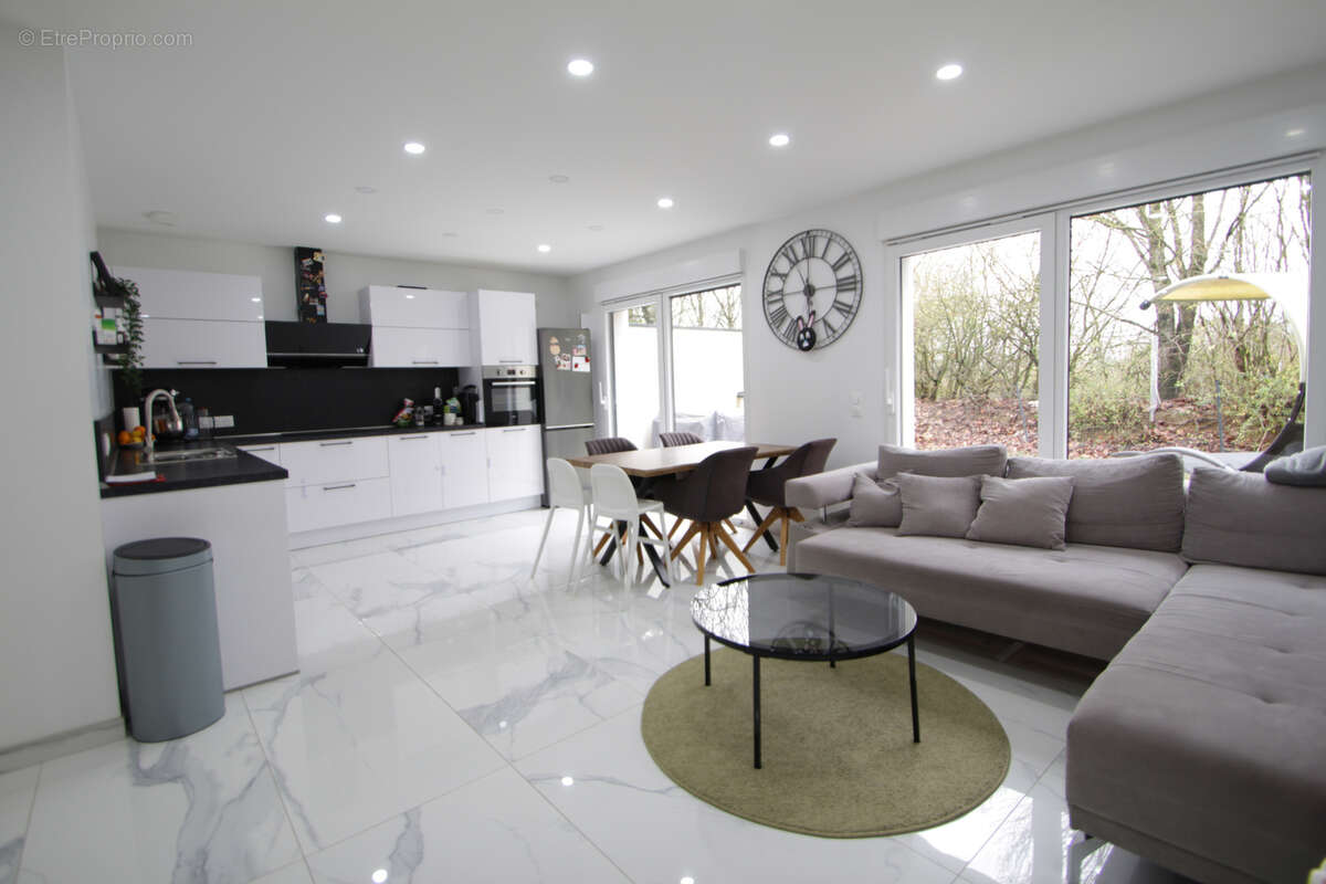 Maison à MONTOY-FLANVILLE