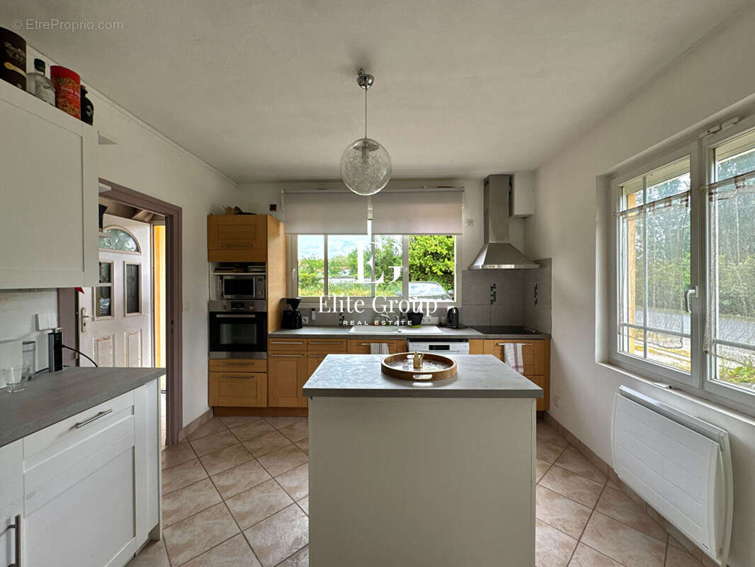 Maison à TONNAY-CHARENTE