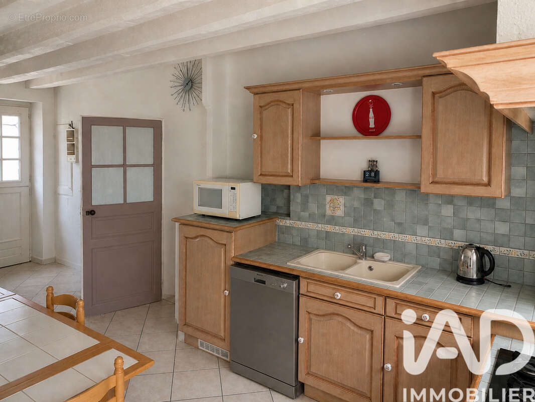 Maison 170 m² à Beaumont-Pied-De-Boeuf  - photo 2
