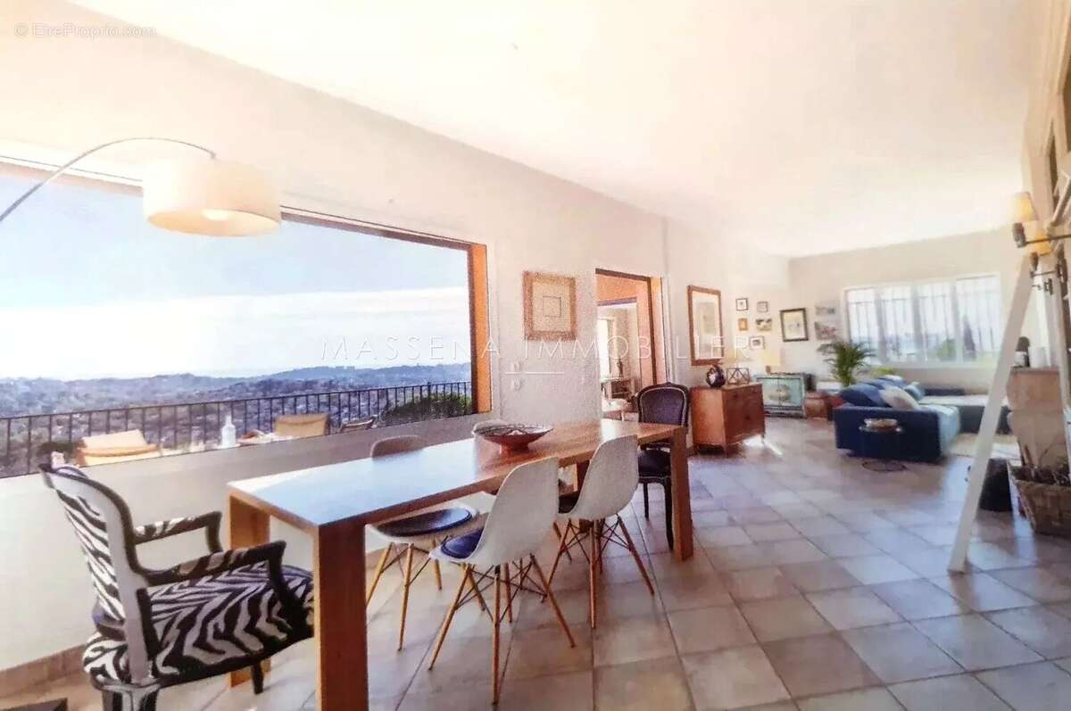 Maison à LA COLLE-SUR-LOUP