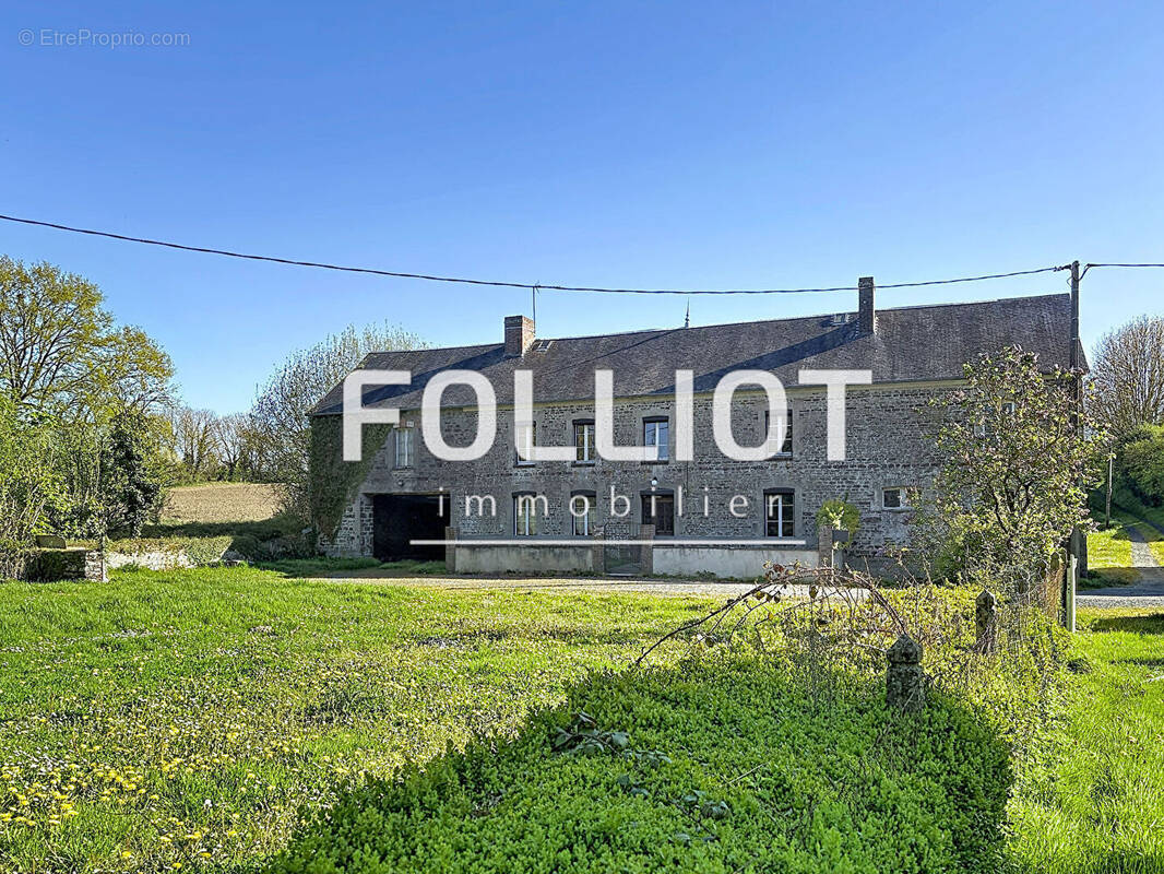 Maison à SAINT-AMAND