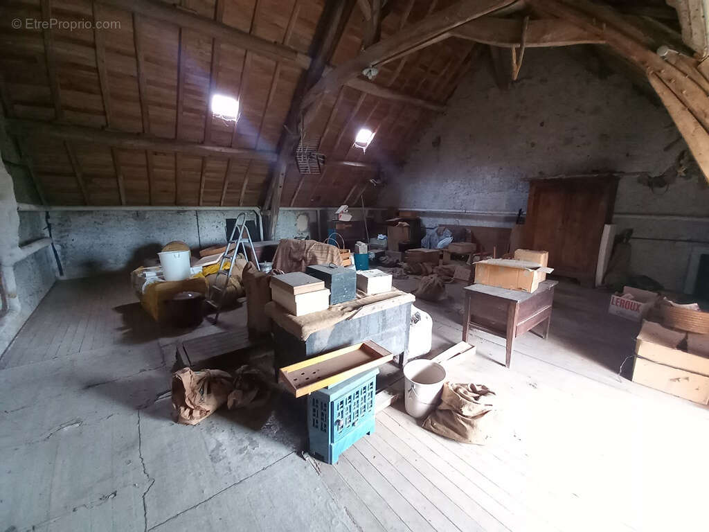 Maison avec dependances - photo 6