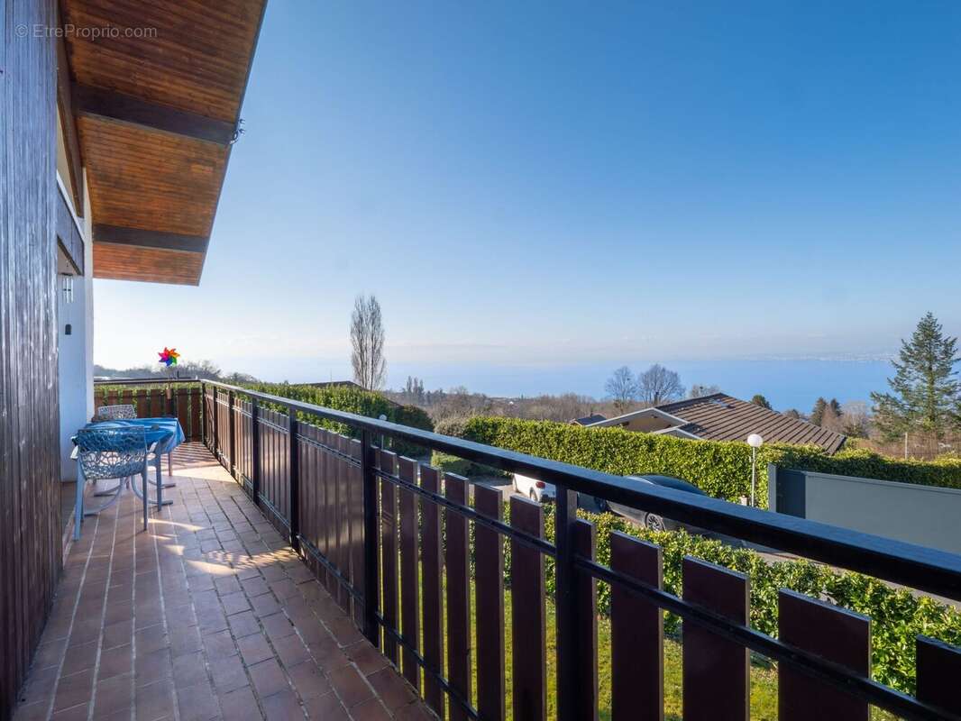 Maison à MAXILLY-SUR-LEMAN