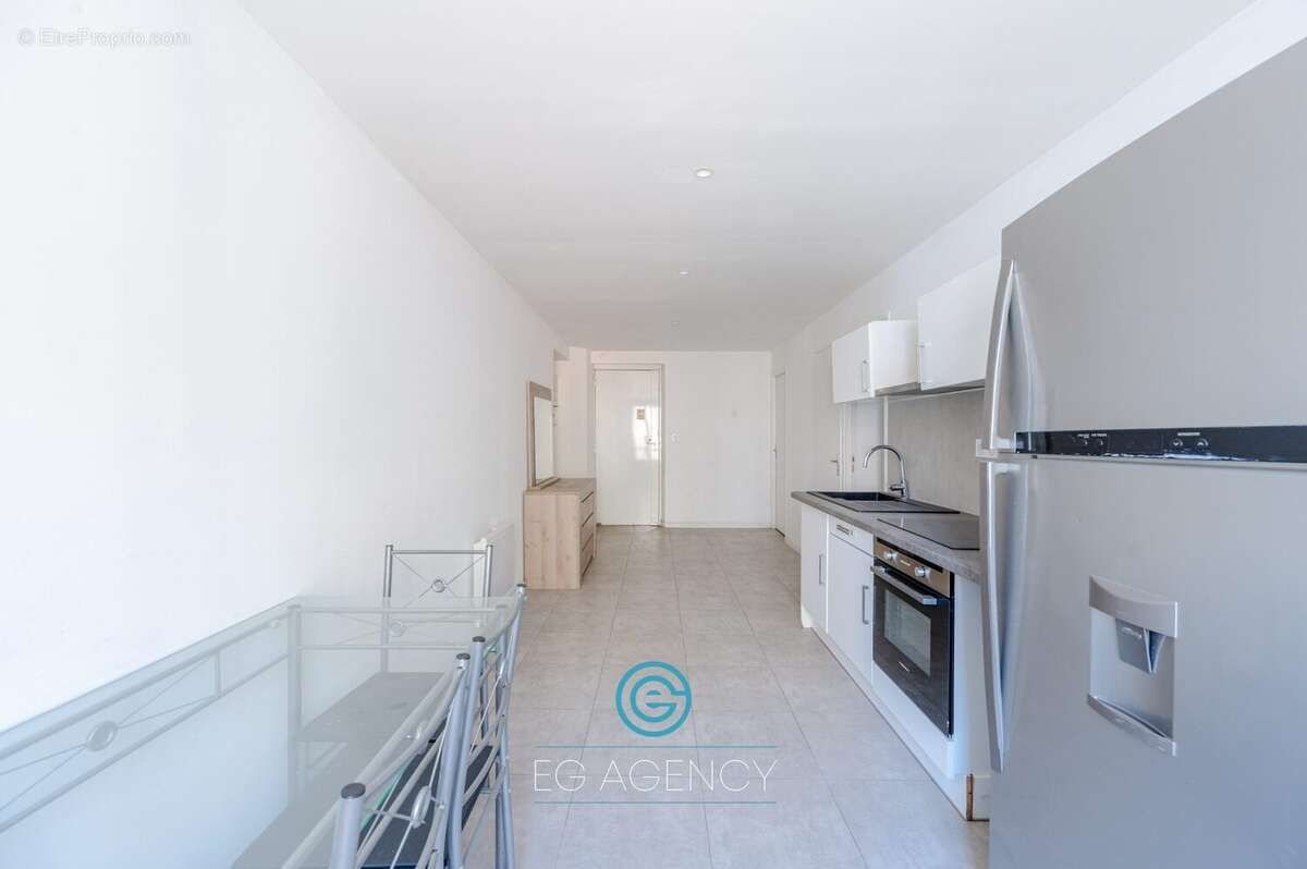 Appartement à MARSEILLE-3E