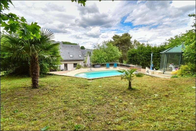 Maison à SAINTE-MAURE-DE-TOURAINE