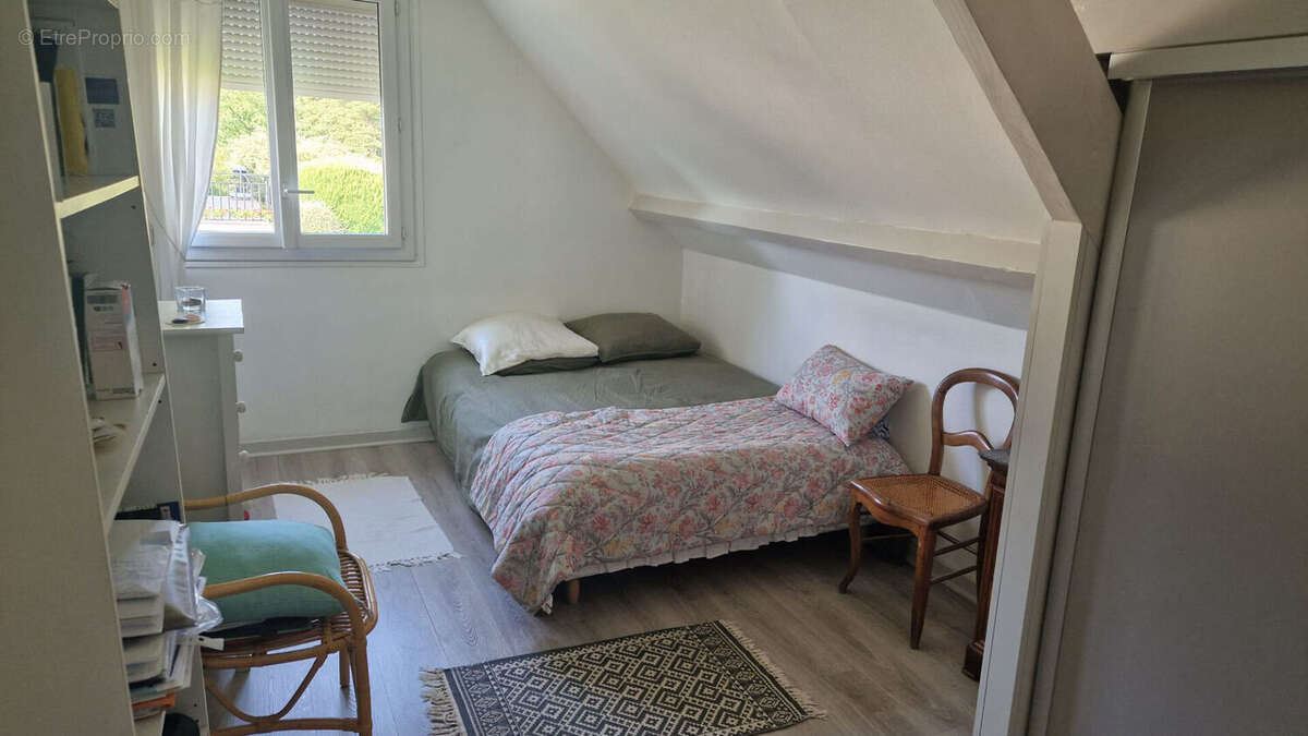 Pavillon avec jardin - 4 pieces - 3 chambres - garage - photo 11