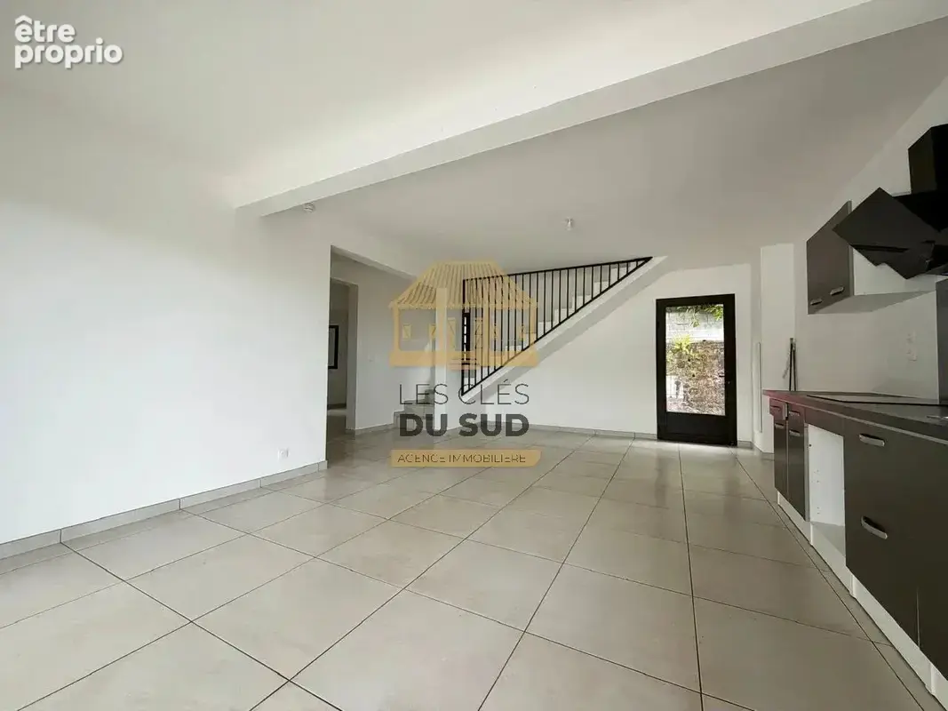 A vendre - maison de type t4 de 89,50 m² environ - saint marie - 244 000€ - photo 3