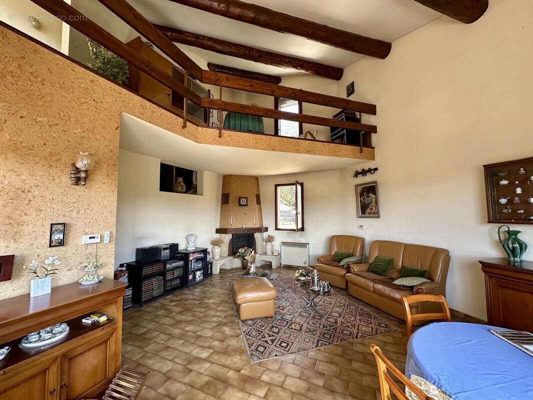 Maison à CARNOUX-EN-PROVENCE