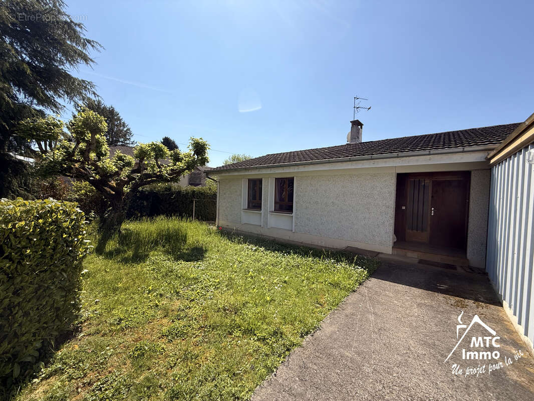 Maison à TIGNIEU-JAMEYZIEU