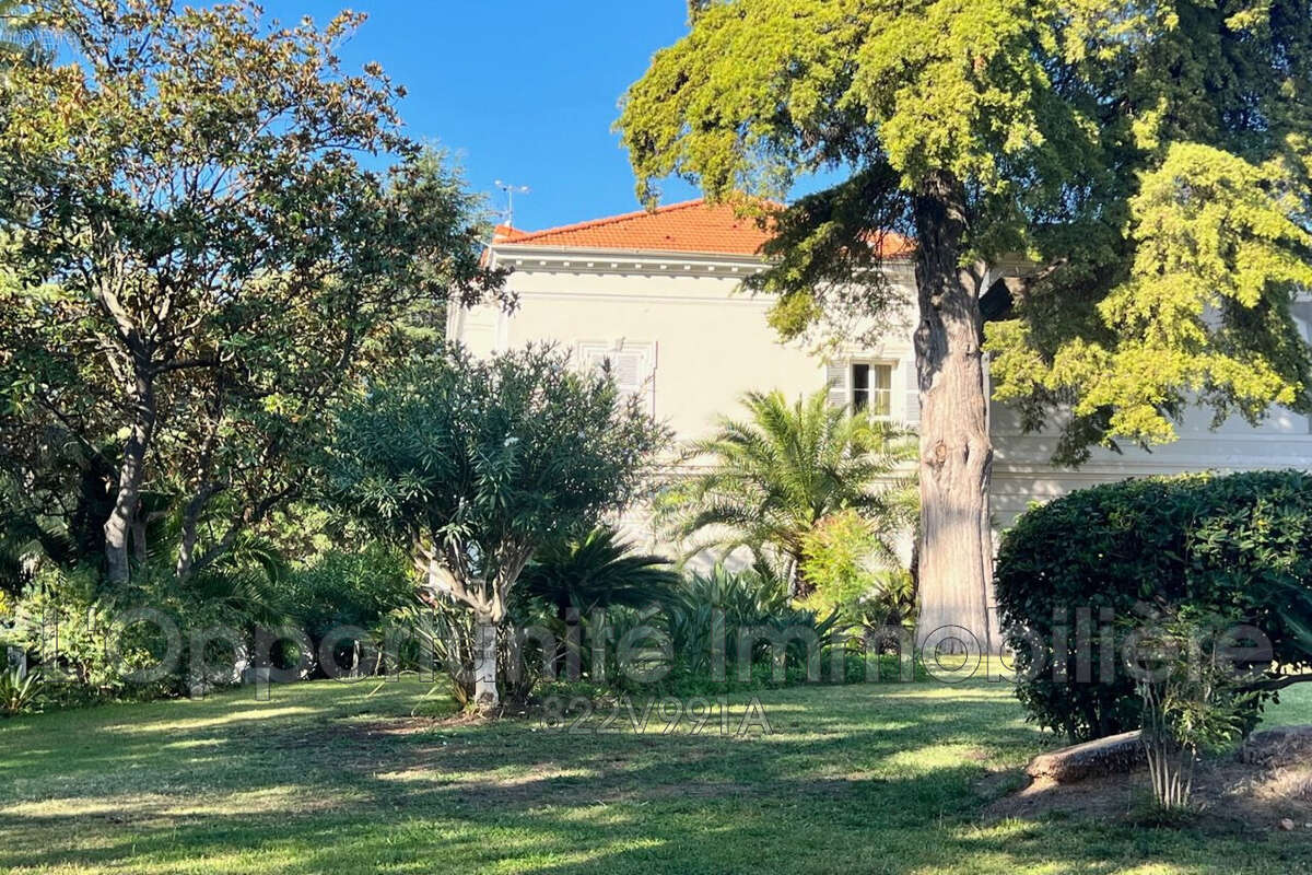 Appartement 38 m² à Cannes  - photo 4