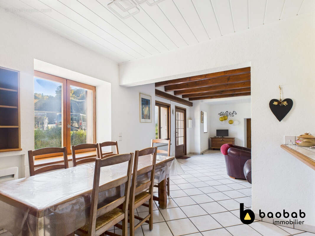 Maison à SAINT-SULPICE