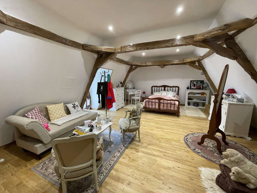 Maison à SAINT-CREPIN-D'AUBEROCHE