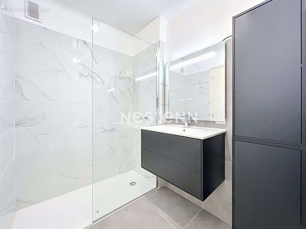 Appartement à VALLAURIS