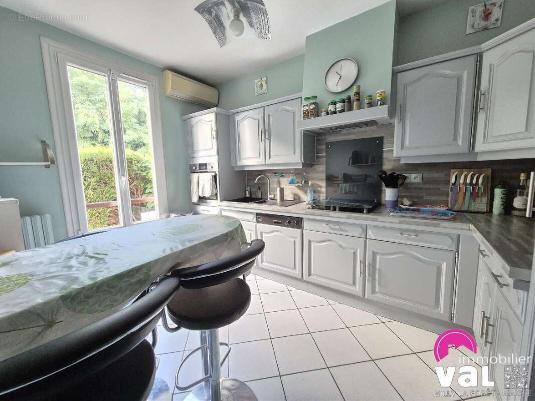 Maison à MILLY-LA-FORET