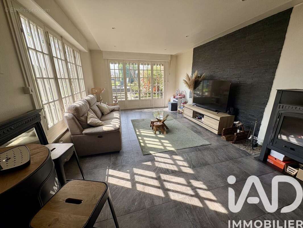 Photo 2 - Maison à CROISILLES