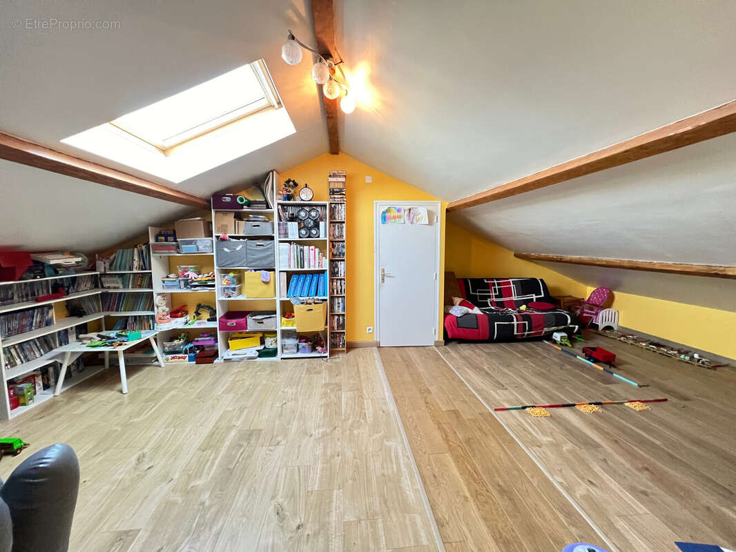 Maison à CHAVEYRIAT