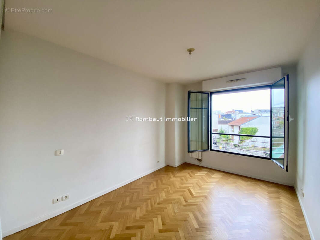 Appartement à SURESNES