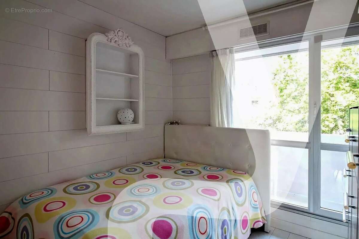 Appartement à PARIS-12E