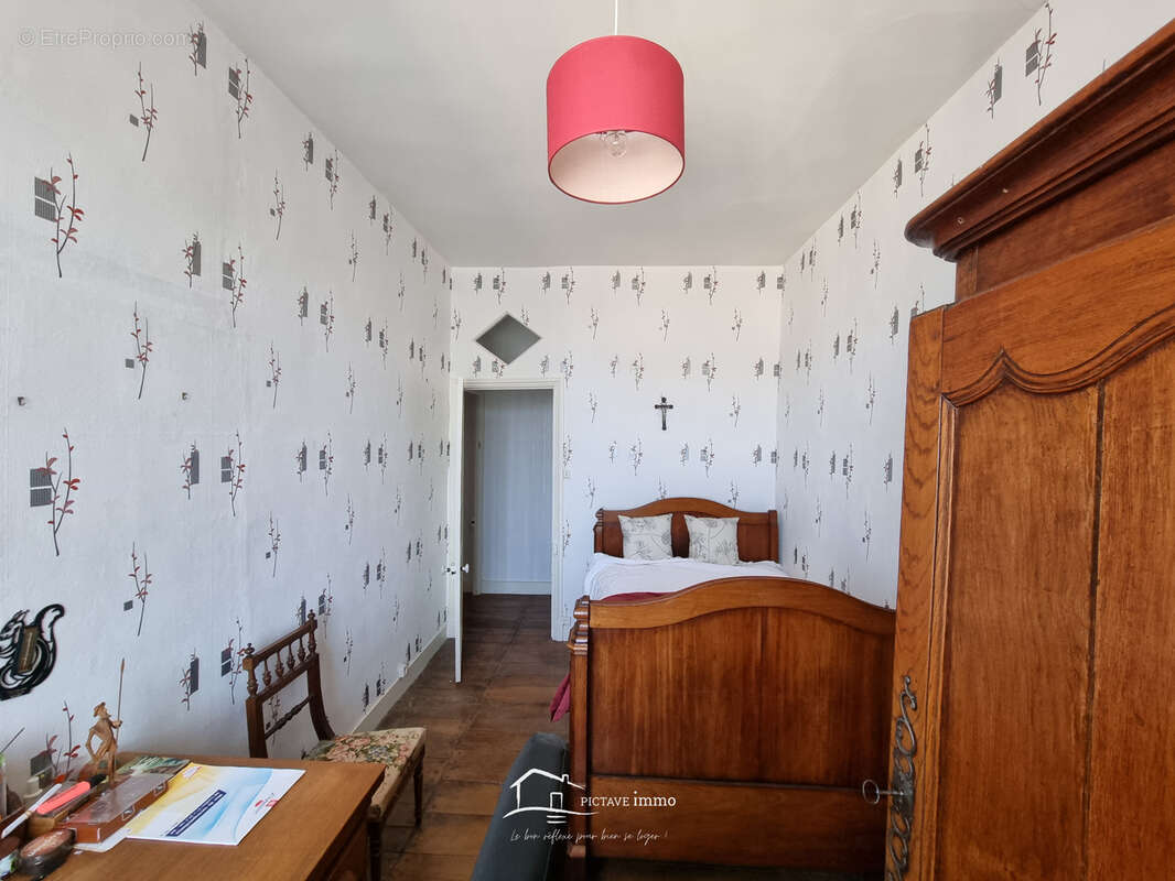 Maison de bourg 4 chambres 170m2 habitables - photo 6
