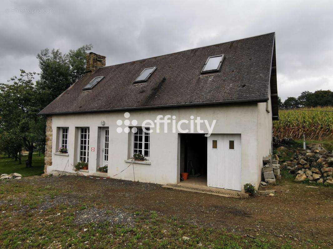 Maison à MORTAIN