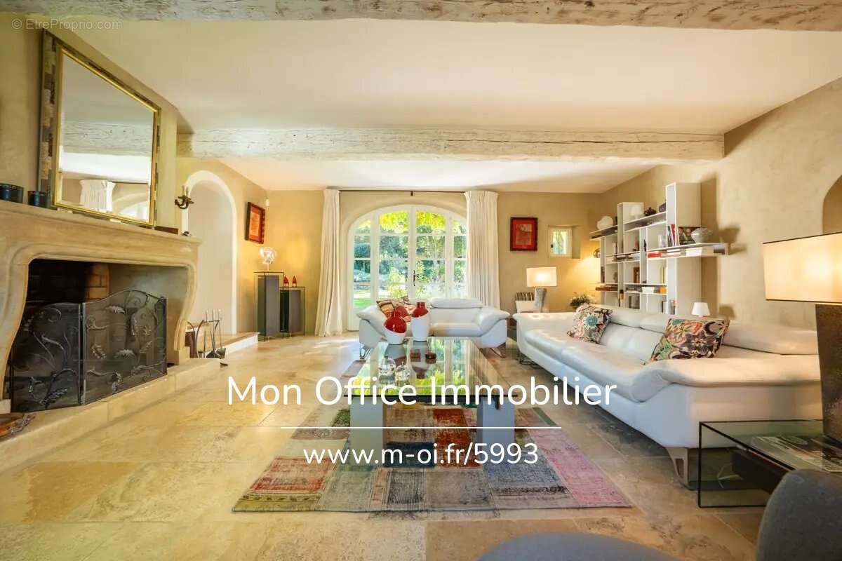 Référence : 5993-VCL. - Superbe propriété avec piscine - Parc paysager - Pays d'Aix en Provence - photo 13