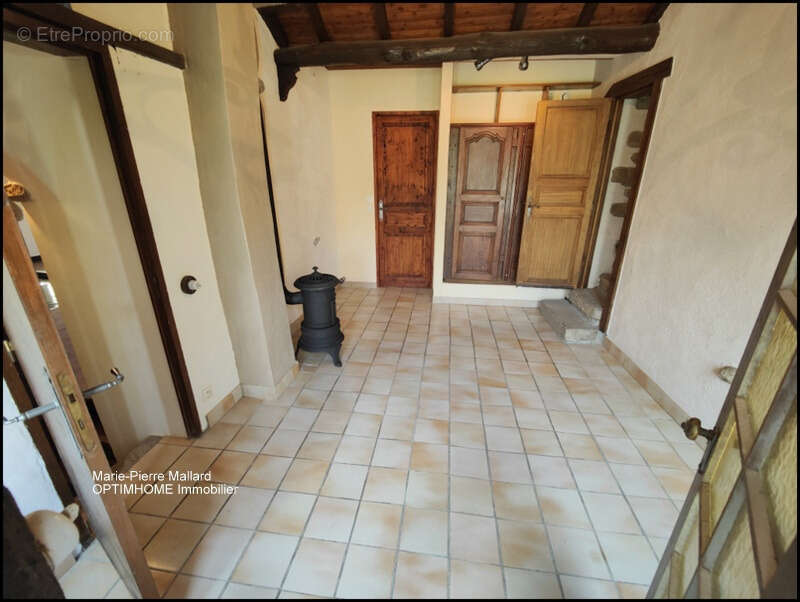 Maison familiale + dépendances à Saint Eloi en Creuse - photo 10