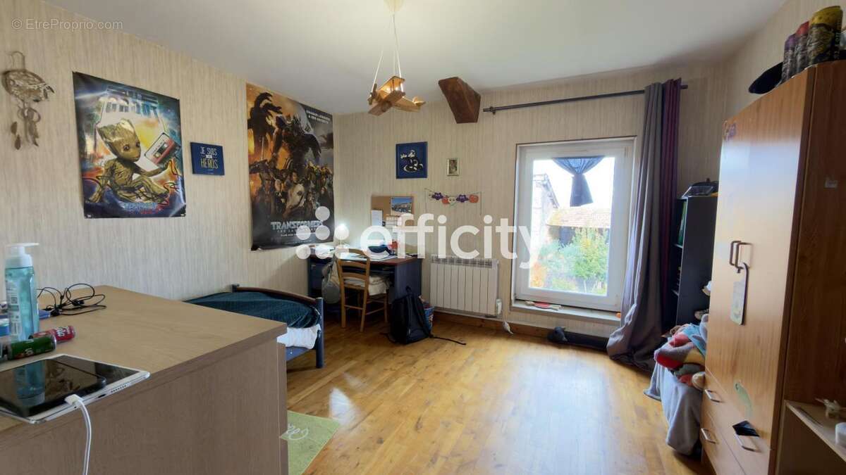 Maison à MORAS-EN-VALLOIRE