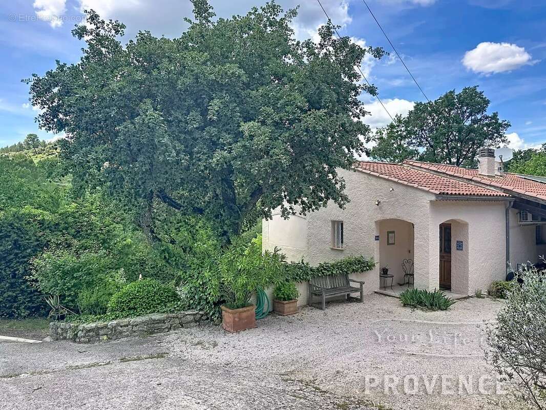 Maison à LORGUES
