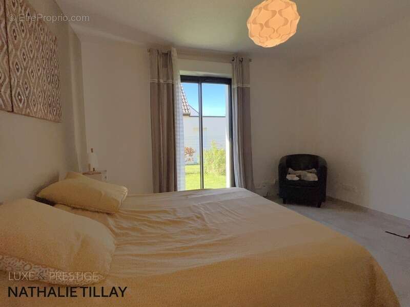 Maison à SAINT-JEAN-DE-BRAYE