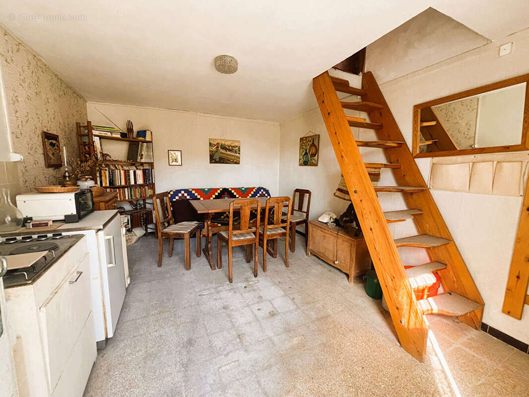 Maison à SAUSSET-LES-PINS