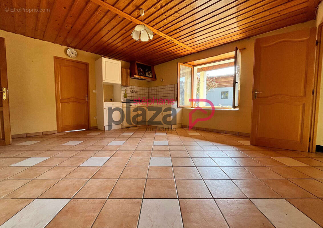 Maison en pierres Foncine Le Haut 7 pièce(s) 185 m2 - photo 2