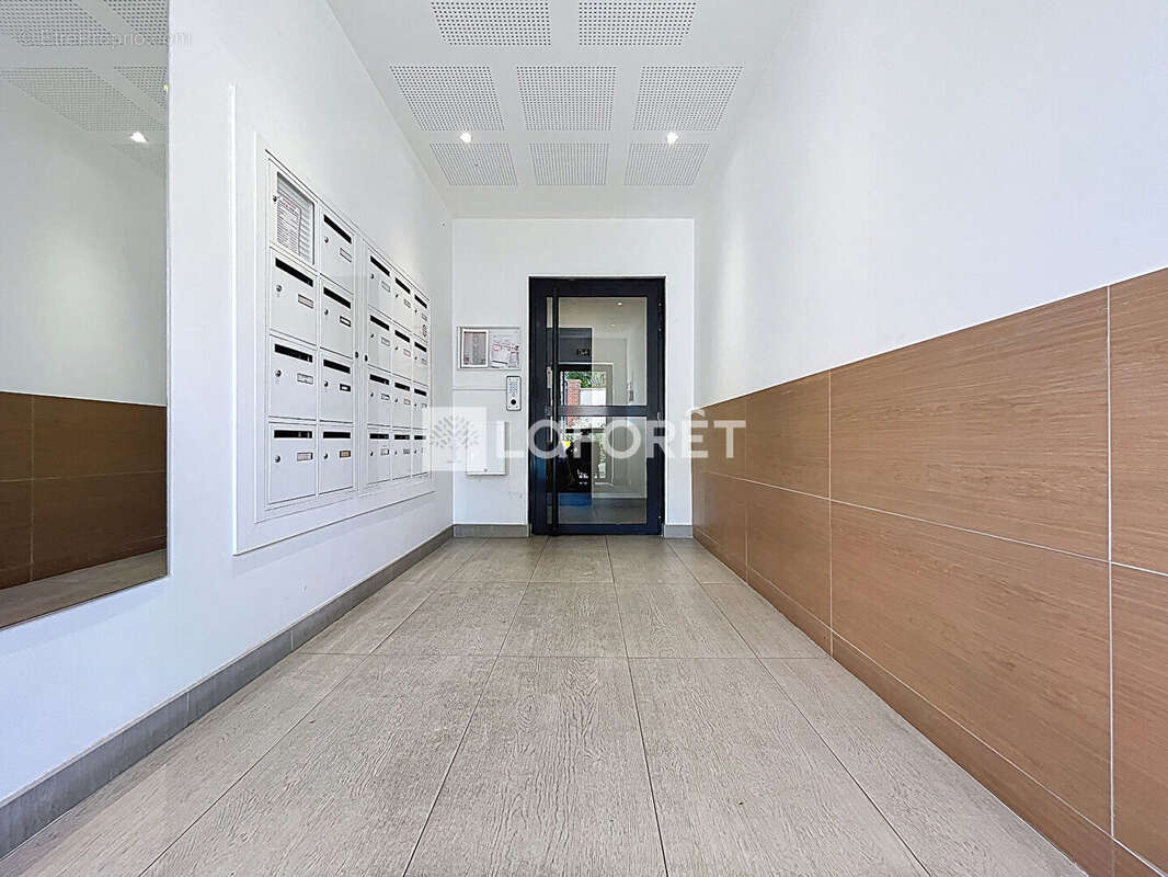 Appartement à CHILLY-MAZARIN