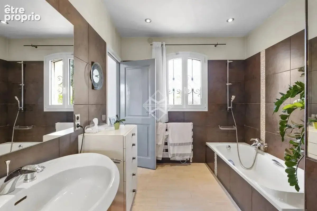 Charmante villa provençale dans un cadre verdoyant - photo 9